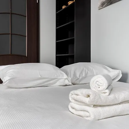 Podgorze Standard By Bookinghost Kraków