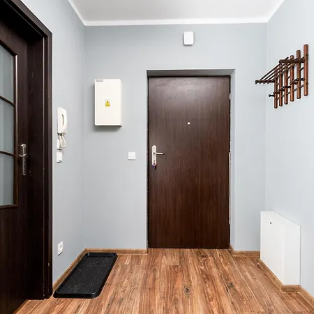 Podgorze Standard By Bookinghost Krakau